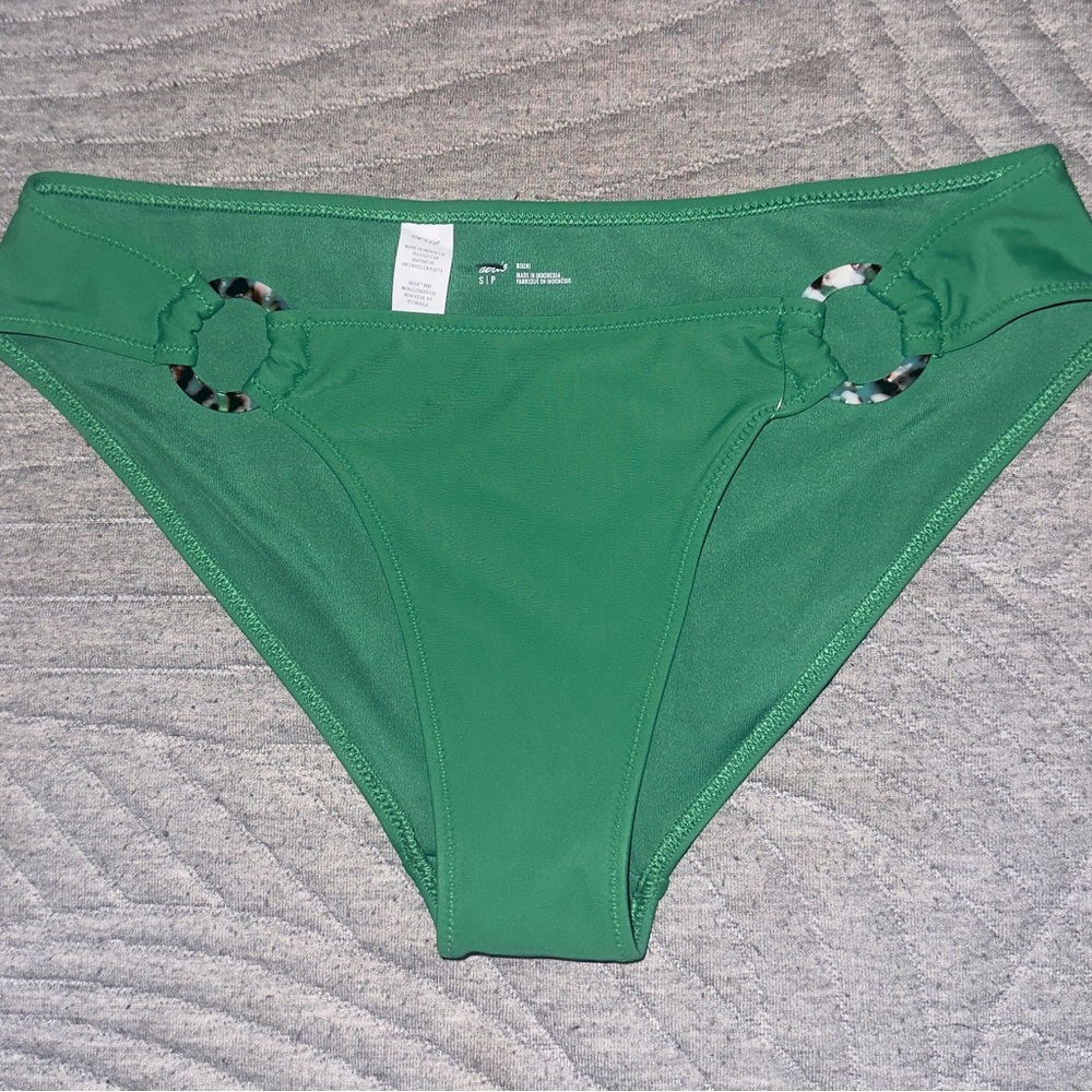 NWOT Aerie Emerald Bikini Bottom with Ring Details